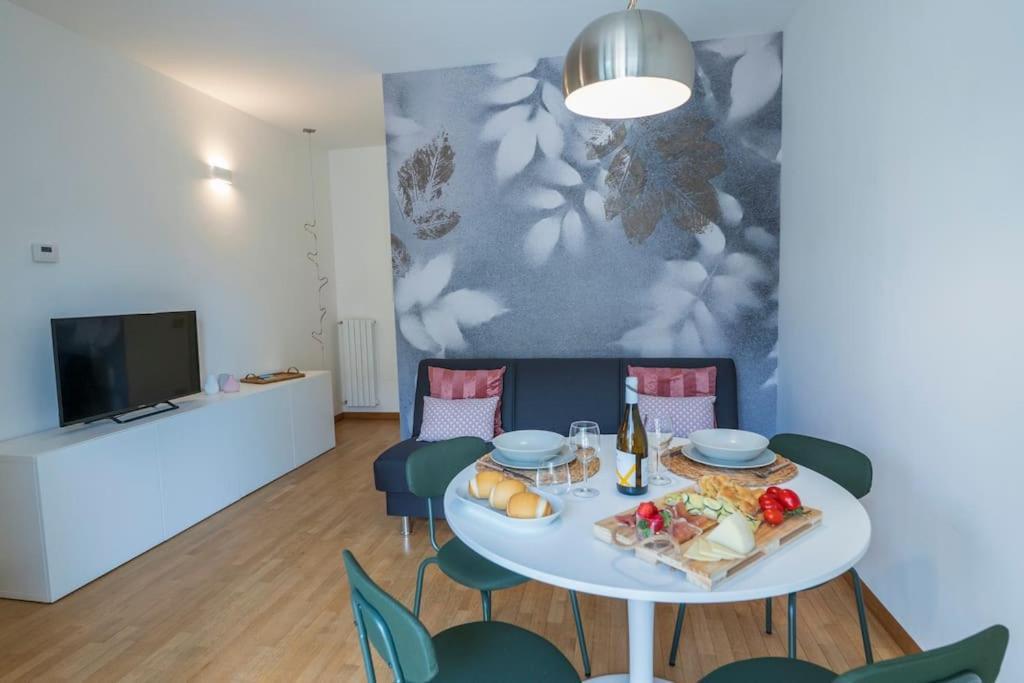Pitty Home A Pesaro Zona Centro E Mare By Yohome Esterno foto